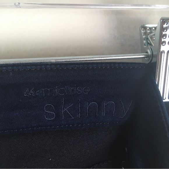 7 For All Mankind The Mid Rise Skinny Pants in Deep Blue - Picture 7 of 11